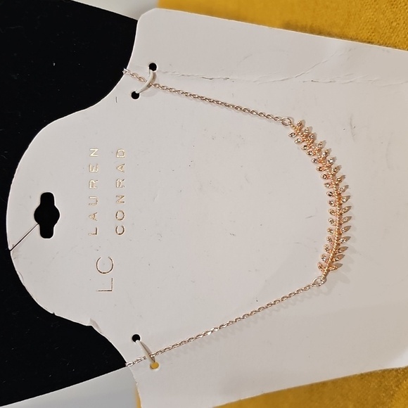 LAUREN CONRAD ROSE GOLD NECKLACE w/ CLEAR FAUX CRYSTAL LEAF ACCENTS NWT - Picture 1 of 4